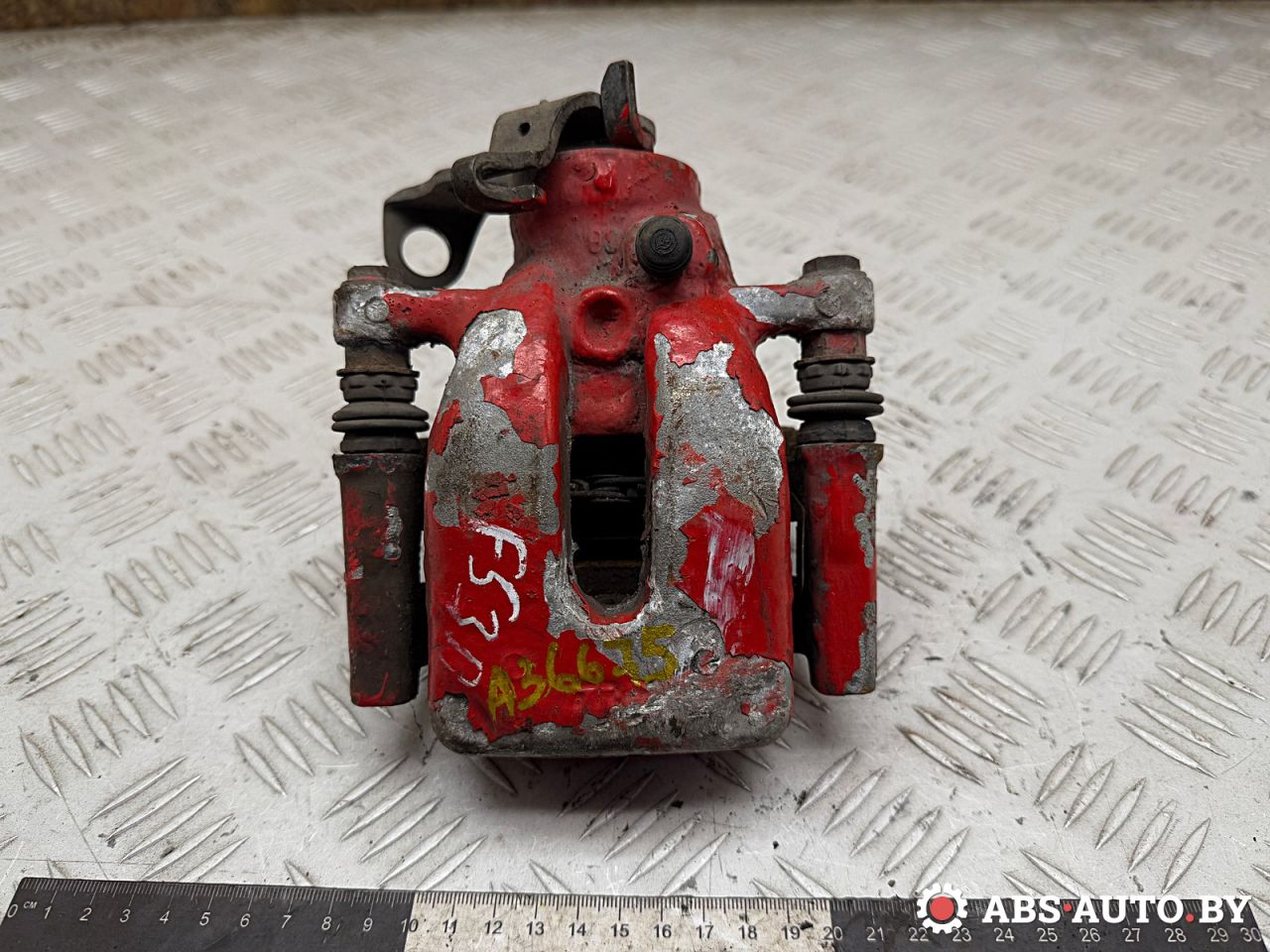 суппорт задний правый Peugeot 308 T7 2010, 2.0 л., RHR (DW10BTED4), дизель, МКПП, универсал, 4401P5 - фото №1