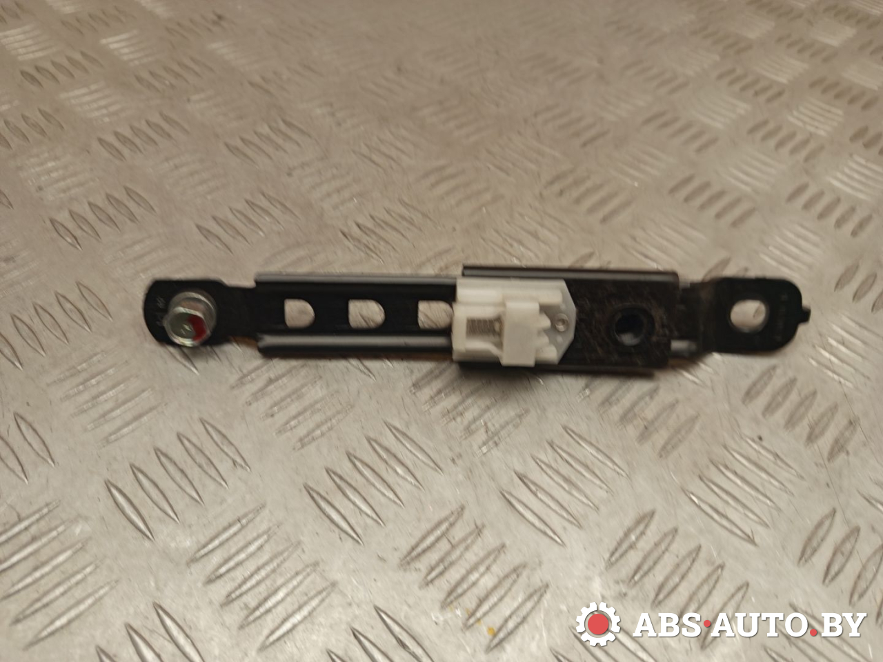 механизм регулировки высоты ремня безопасности Peugeot 4007 1 поколение 2009, 2.2 л., дизель, МКПП, полный подключаемый привод, правый руль, 63021A, 63020B - фото №1