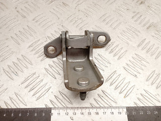 петля двери Toyota RAV4 2 поколение (XA20) 2003, 2.0 л., 1CD-FTV, дизель, МКПП, внедорожник 5 дв.