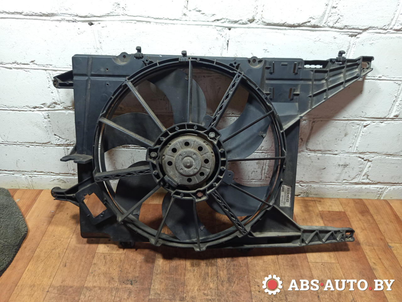 вентилятор радиатора Renault Scenic 1 поколение 1998, 1.6 л., бензин, МКПП, 9020906, 7700433728 - фото №1