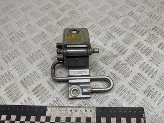 петля двери Volkswagen Touareg 1 поколение 2006, 2.5 л., BAC, дизель, МКПП, внедорожник 5 дв., 7L0831412