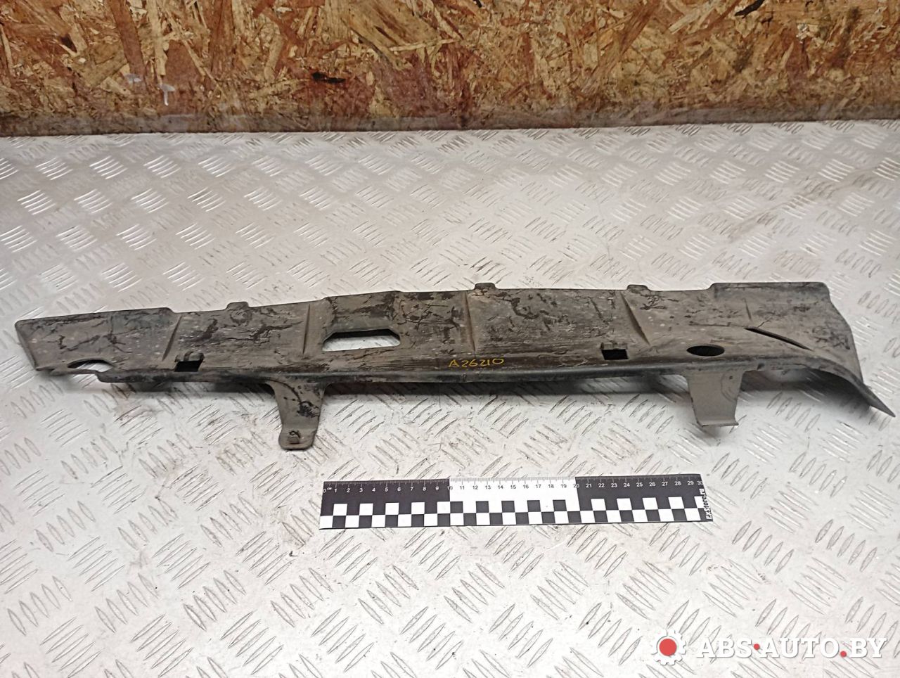 диффузор вентилятора Volkswagen Golf 2 поколение 1990, 1.6 л., бензин, 191121294A - фото №1