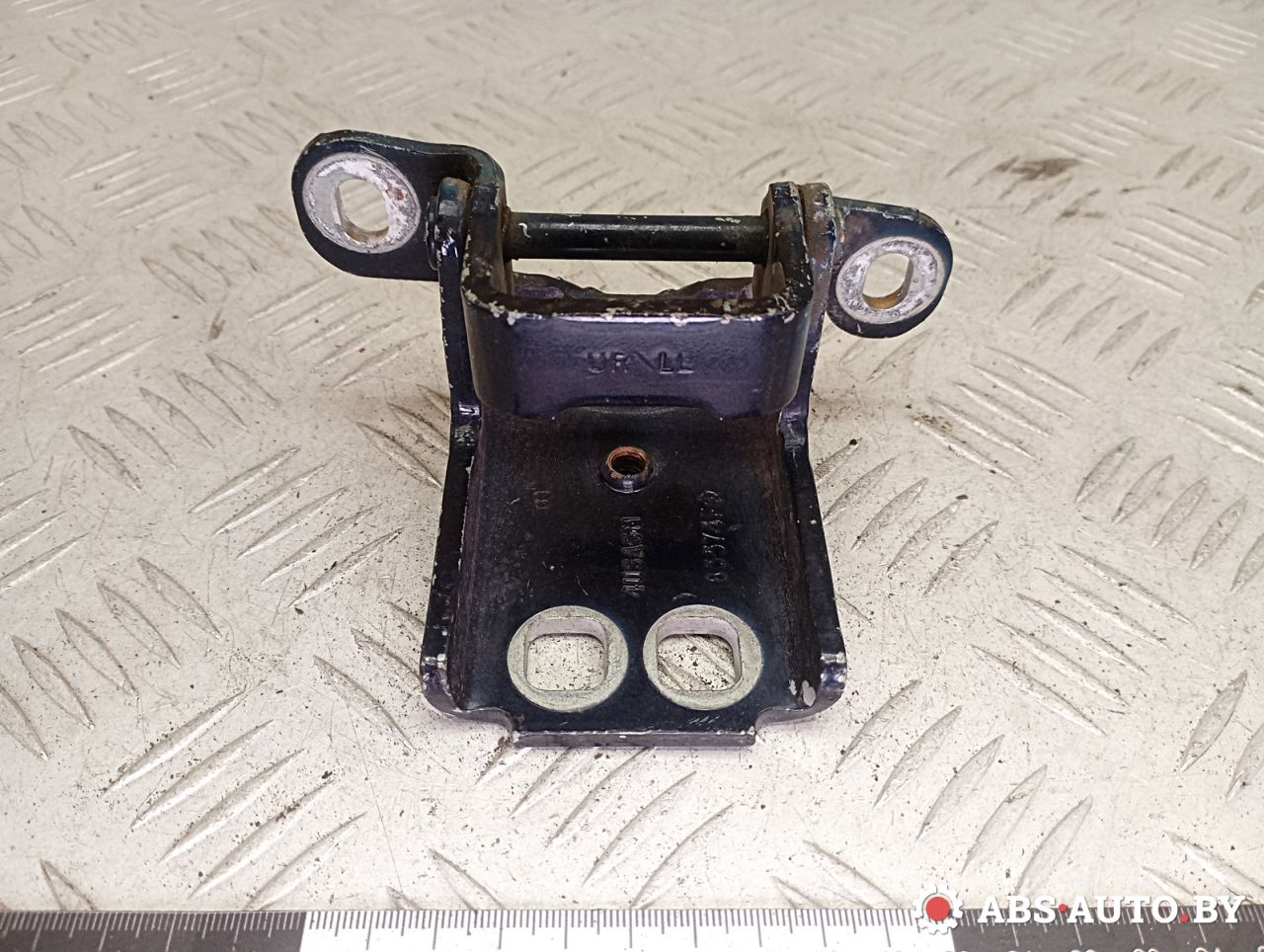 петля двери Chrysler PT Cruiser 1 поколение 2002, 2.2 л., дизель, 85574F - фото №1