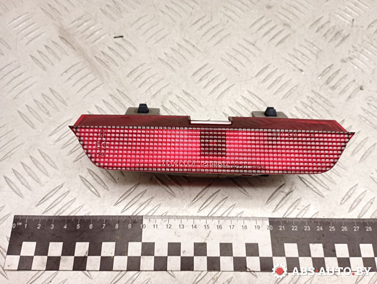 дополнительный стоп-сигнал Toyota RAV4 2 поколение (XA20) 2003, 2.0 л., 1CD-FTV, дизель, МКПП, внедорожник 5 дв. - фото №1