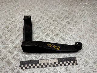 Крепление бампера заднего Volkswagen Touareg 1 поколение 2006, 2.5 л., BAC, дизель, МКПП, внедорожник 5 дв., 7L6807861