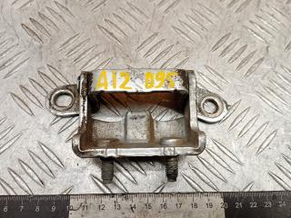 петля двери Nissan Primera P12 (2001 - 2008), 2.2 л., дизель, МКПП, универсал