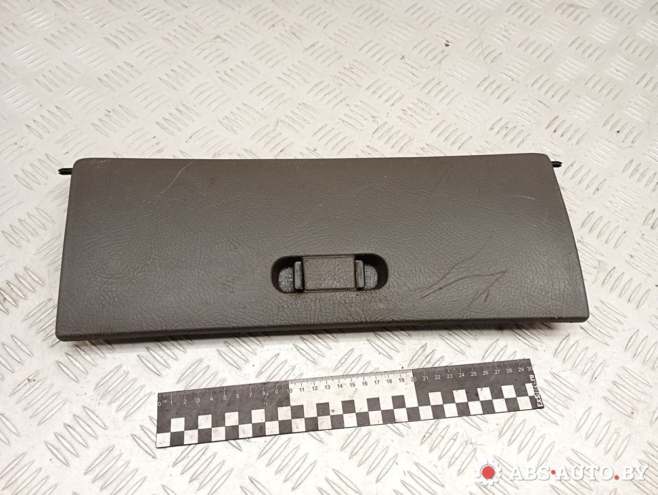 бардачок Fiat Punto 1 поколение 1998, 1.2 л., бензин, МКПП, хетчбэк 3 дв. - фото №1