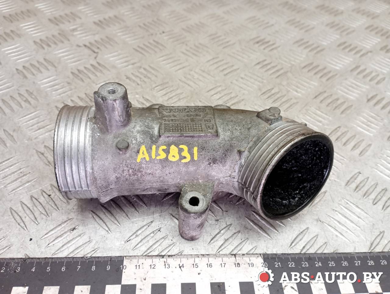 патрубок интеркулера Volvo XC90 1 поколение 2005, 2.4 л., D 5244 T, дизель, АКПП, внедорожник 5 дв., полный подключаемый привод, правый руль, 08631538 - фото №1