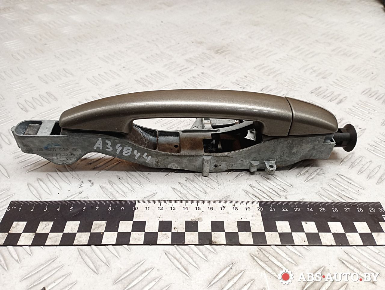 ручка наружная задняя левая Citroen C4 Picasso 1 поколение 2011, 1.6 л., 9HZ (DV6TED4), дизель, правый руль, 9680503580 - фото №1