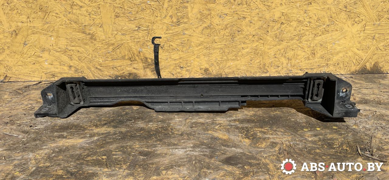 передняя панель крепления облицовки (телевизор) Peugeot 308 T9 2014, 1.6 л., дизель, МКПП, хетчбэк 5 дв., правый руль, 9807148180 - фото №1