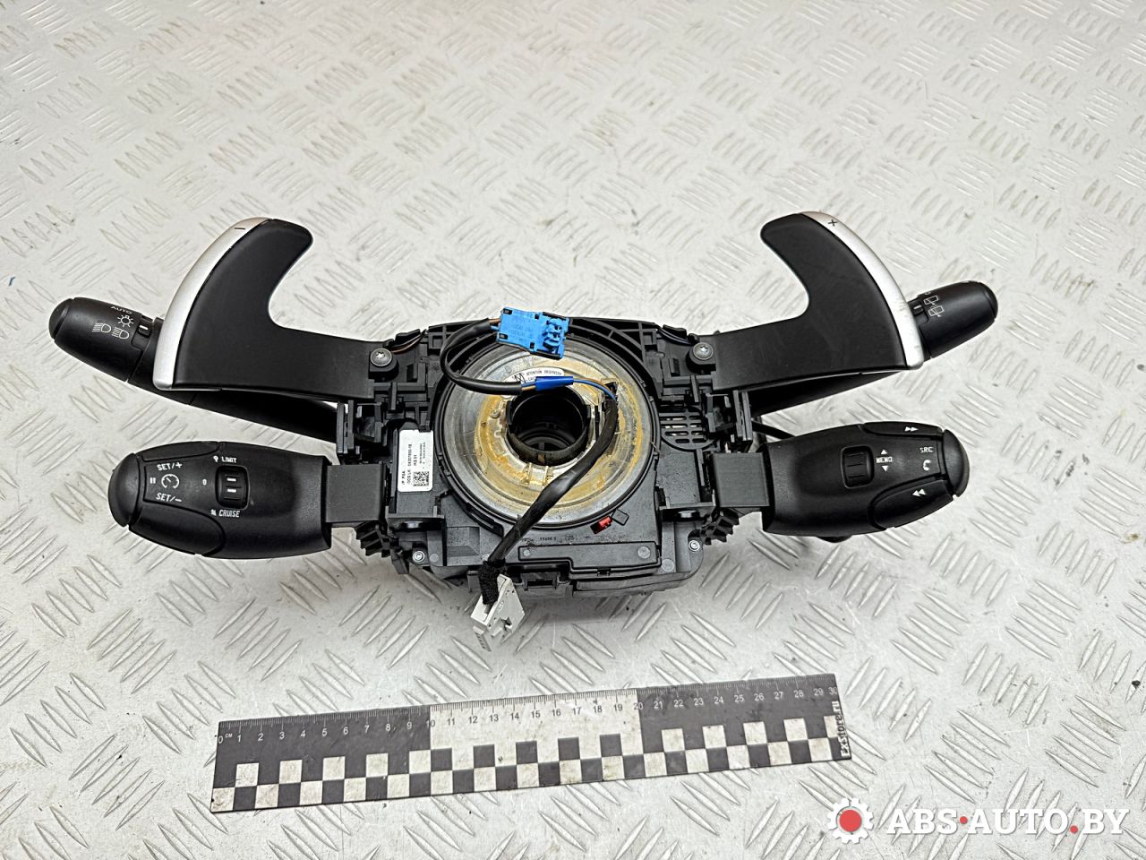 переключатель подрулевой (стрекоза) Peugeot 3008 1 поколение 2012, 1.6 л., дизель, робот, передний привод, правый руль, 96667245XT, 12275302, 96773911XT - фото №1