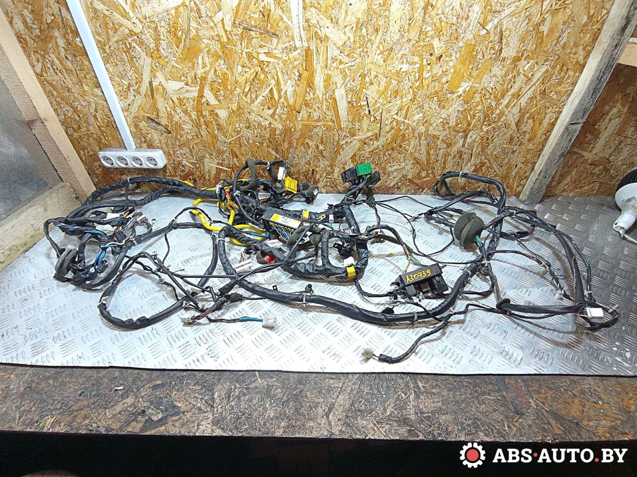 проводка салона Hyundai Lantra J2 1996, 1.6 л., G4GR, бензин, МКПП, 9522429050, 9110029141, 9163029010, 9139029020, 9495029000, 9683128000 - фото №1