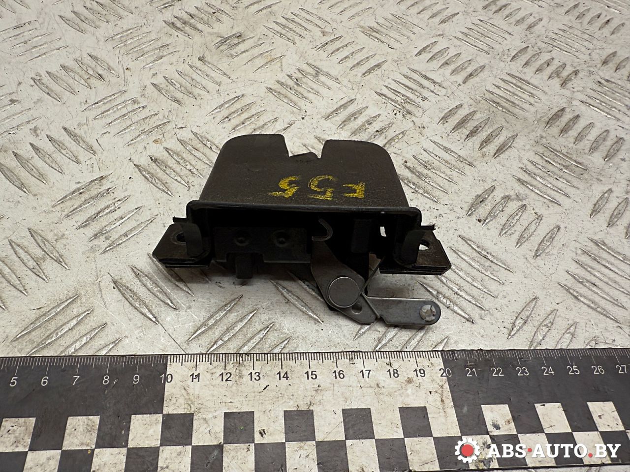 замок багажника Volkswagen Touareg 1 поколение 2006, 2.5 л., BAC, дизель, МКПП, внедорожник 5 дв., 7L6827505D - фото №1