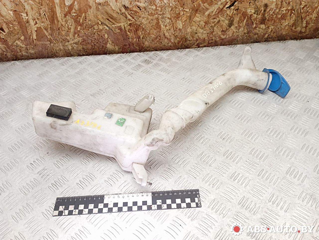 бачок омывателя Volkswagen Polo 4 поколение 2005, 6Q0955453N, 6Q0955453P - фото №1