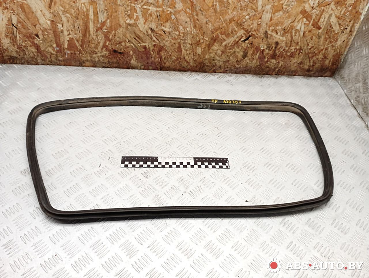 уплотнитель Fiat Punto 1 поколение 1998, 1.2 л., бензин, МКПП, хетчбэк 3 дв. - фото №1