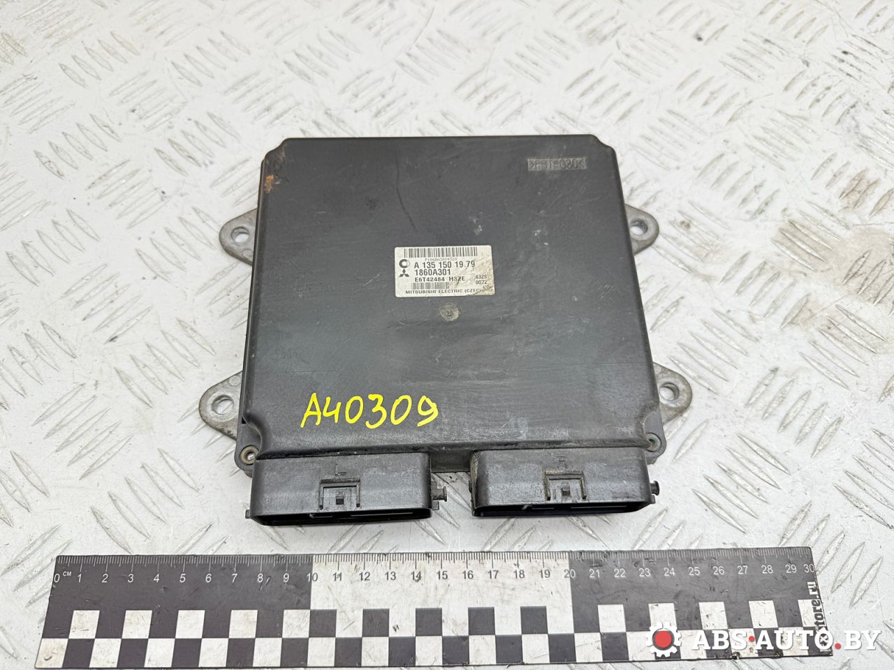 блок управления двигателем Smart Forfour 1 поколение 2004, 1.3 л., бензин, МКПП, A1351501979, 1860A301 - фото №1