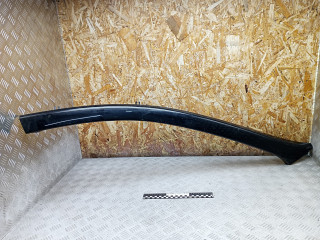 молдинг лобового стекла Peugeot 607 1 поколение 2004, 300536