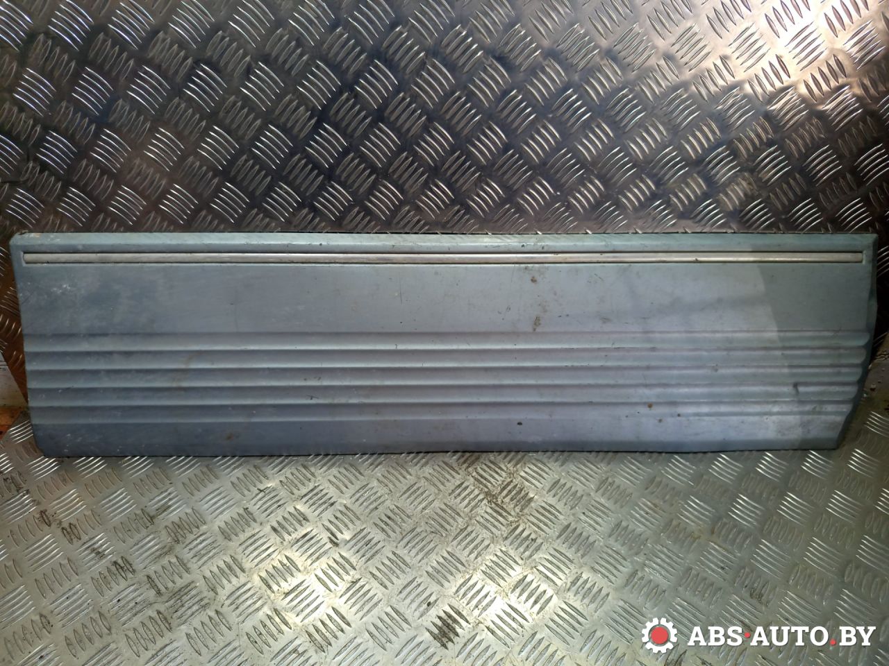 молдинг двери передней правой Mitsubishi Galant 6 поколение 1991, MB477630 - фото №1