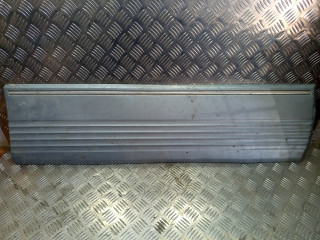 молдинг двери передней правой Mitsubishi Galant 6 поколение 1991, MB477630