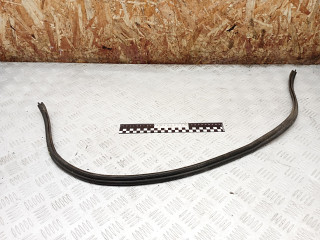 уплотнитель подкапотного пространства Fiat Punto 1 поколение 1998, 1.2 л., бензин, МКПП, хетчбэк 3 дв.