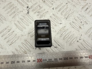 кнопка обогрева сидений Nissan Primera P12 2002, 2.2 л., YD22DDT, дизель, МКПП, седан