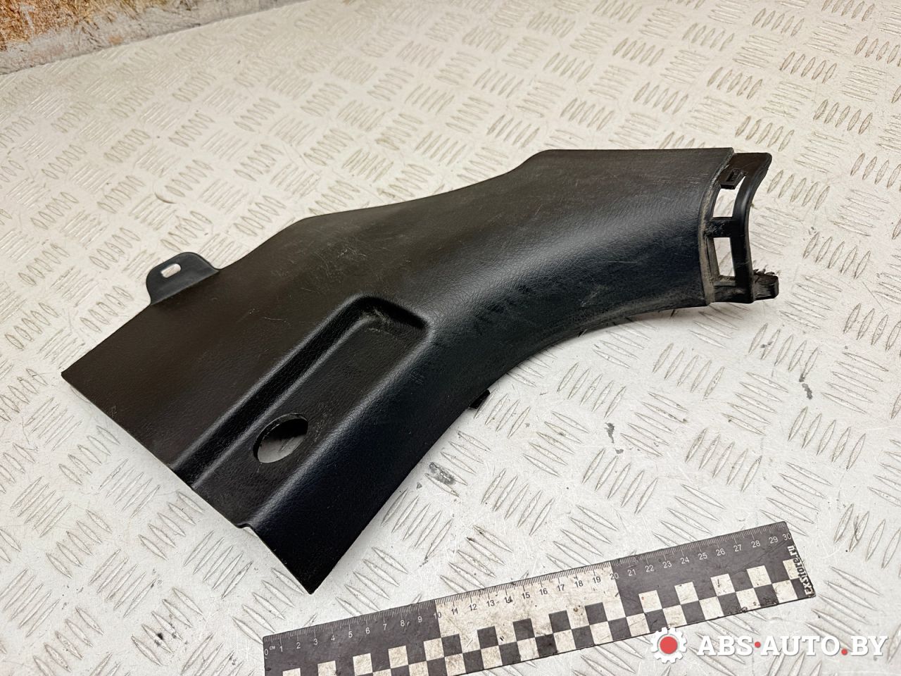 накладка на порог внутренняя Kia Sorento 2 поколение 2011, 2.2 л., дизель, АКПП, 858252P000 - фото №1