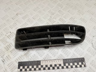 заглушка (решетка) в бампер Volkswagen Bora 1 поколение 2000, 1.9 л., дизель, МКПП, седан, 1J5853665B