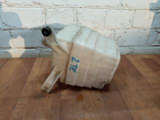 бачок омывателя Toyota RAV4 2 поколение (XA20) [рестайлинг] 2005, 2.0 л., дизель, МКПП, 1789321030