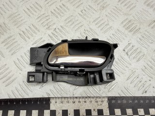 ручка внутренняя передняя левая Peugeot 207 1 поколение 2006, 1.6 л., 9HZ (DV6TED4), дизель, МКПП, хетчбэк 5 дв., 96555518VD