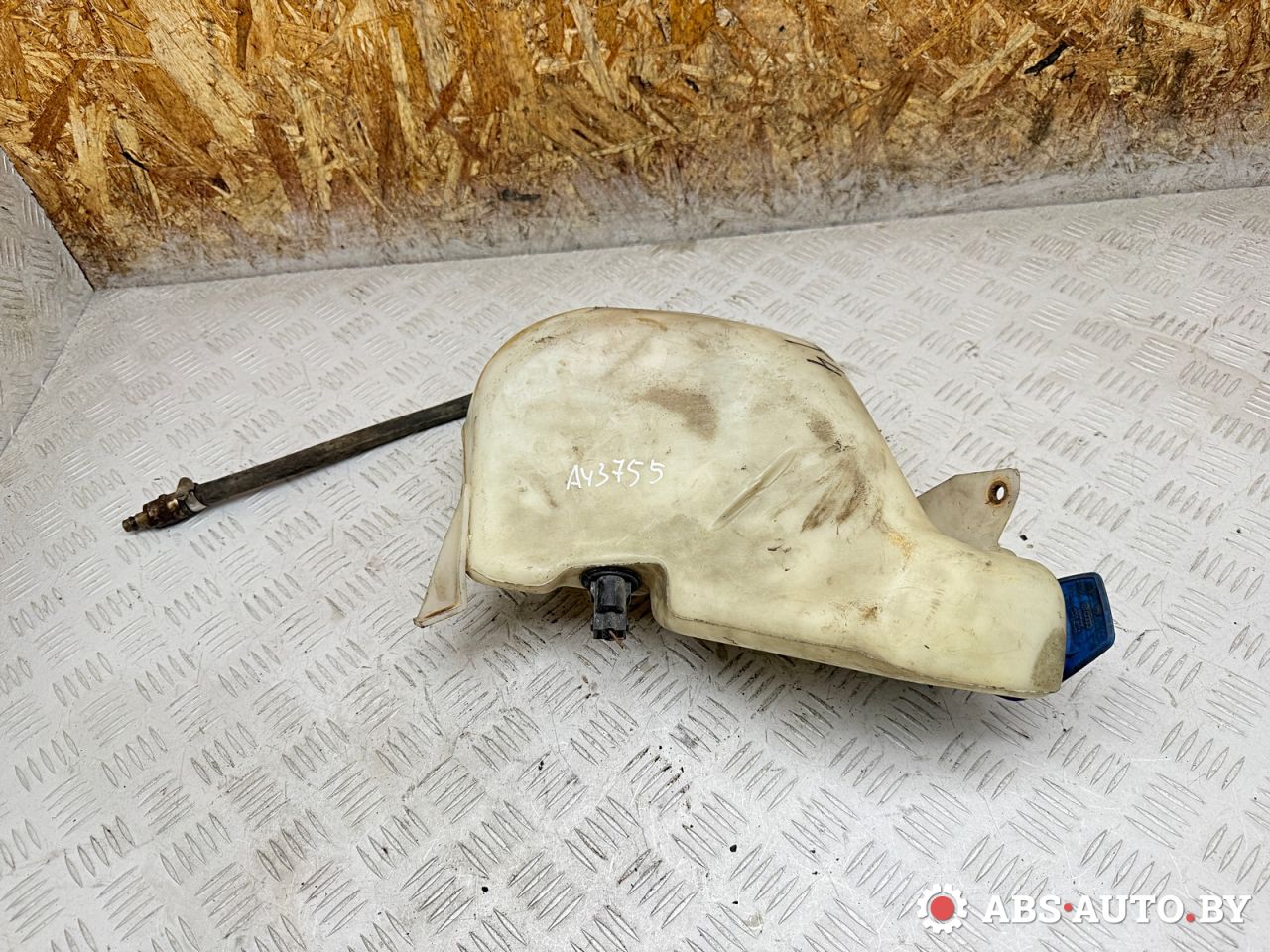 бачок омывателя Audi A6 4B/C5 1999, 2.5 л., AKN, дизель, МКПП, универсал, передний привод, 4B0955453C - фото №1