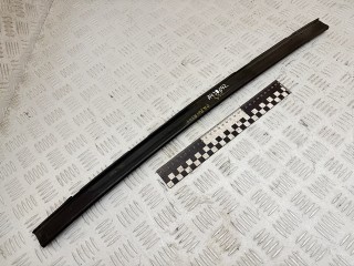 уплотнитель подкапотного пространства Volkswagen Touareg 1 поколение 2006, 3.0 л., BKS, дизель, АКПП, внедорожник 5 дв., полный привод, 7L0121345