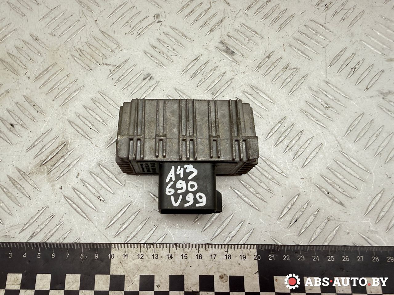 реле накала свечей Opel Vectra C 2004, 2.2 л., Y 22 DTR, дизель, МКПП, седан, 09132691, 9132691, 51299008 - фото №1