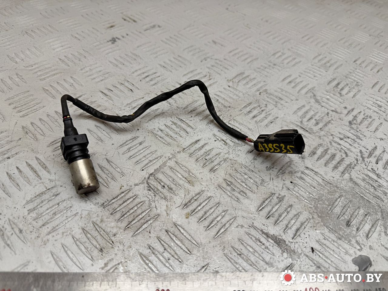 датчик коленвала Volvo S80 1 поколение 2003, 2.4 л., бензин, АКПП, седан, 1275789, 071363277, 0296000650, 1275599, 31331754 - фото №1