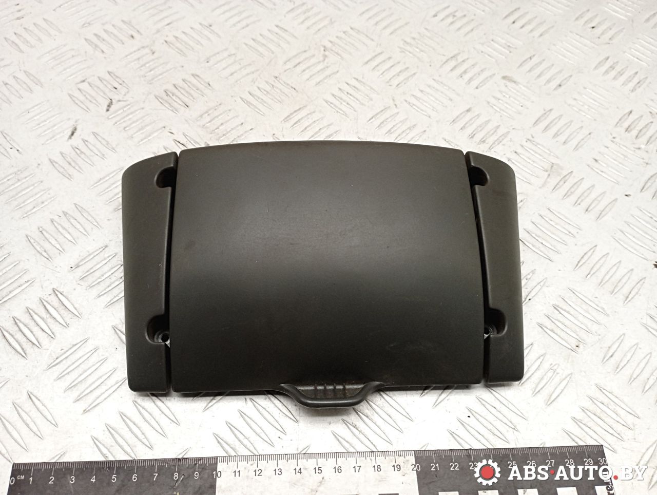 пепельница Fiat Punto 1 поколение 1998, 1.2 л., бензин, МКПП, хетчбэк 3 дв., 222937 - фото №1