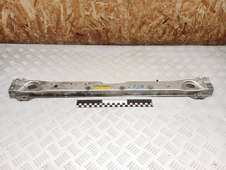 планка под капот Toyota RAV4 2 поколение (XA20) 2003, 2.0 л., 1CD-FTV, дизель, МКПП, внедорожник 5 дв.