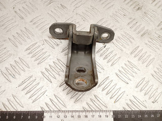 петля двери Toyota RAV4 2 поколение (XA20) 2003, 2.0 л., 1CD-FTV, дизель, МКПП, внедорожник 5 дв.