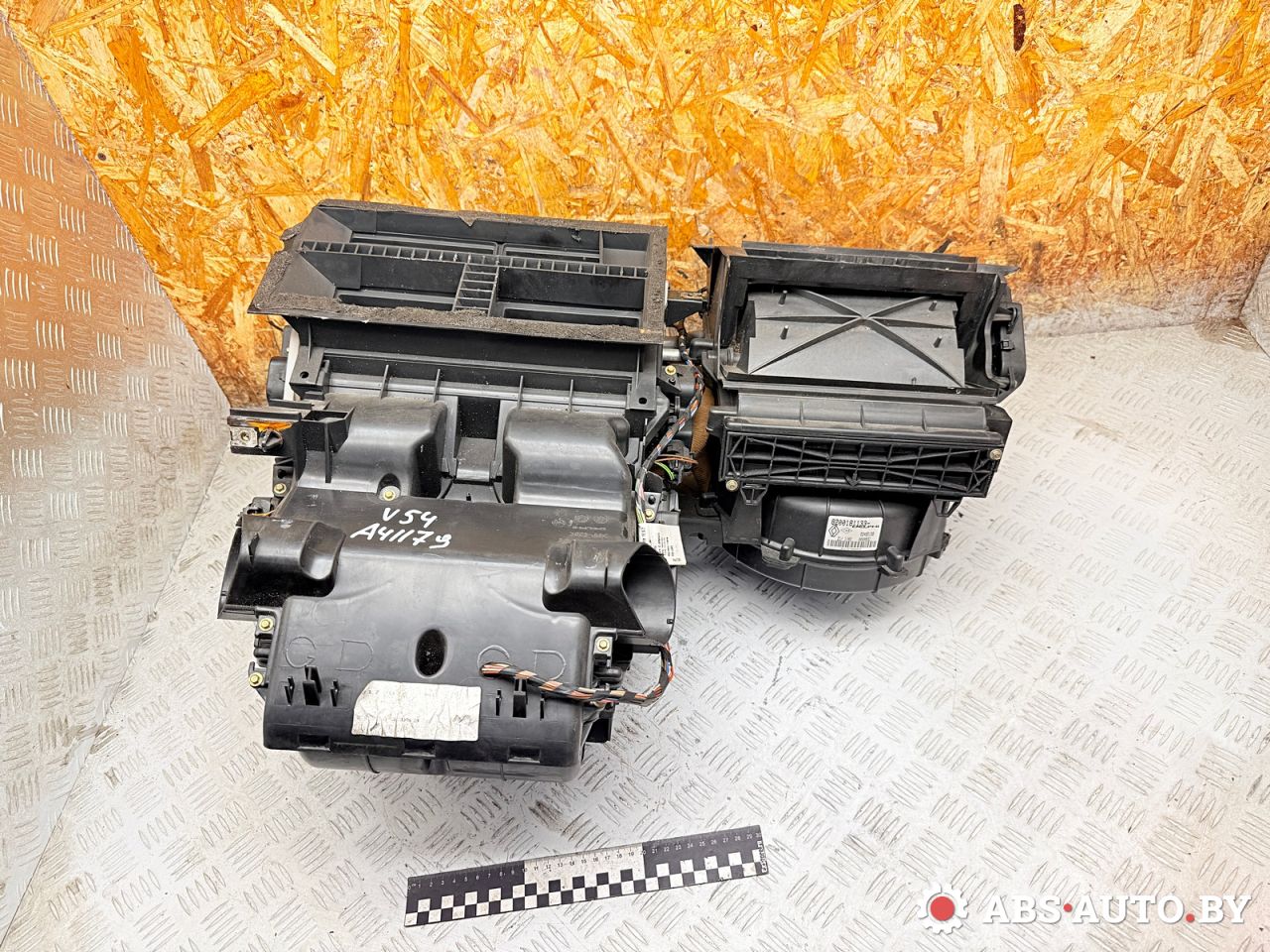 корпус отопителя (печки) Renault Laguna 2 поколение 2002, 1.9 л., F9Q 750, дизель, МКПП, хетчбэк 5 дв., передний привод, 8200181133 - фото №1