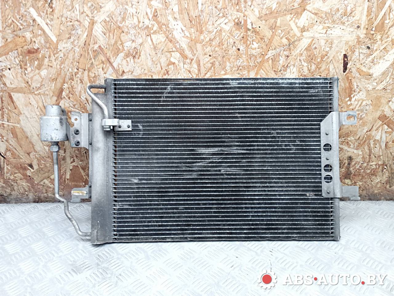 радиатор кондиционера Mercedes-Benz A-Класс W168 1999, 1.4 л., бензин, МКПП, A1685000454 - фото №1
