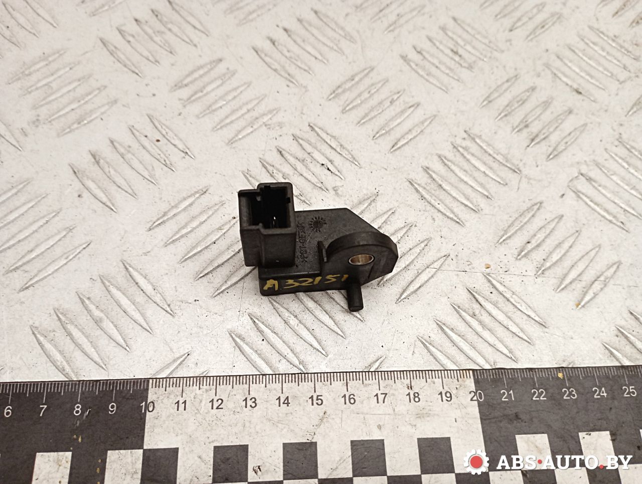 датчик удара Peugeot 407 1 поколение 2006, 2.0 л., RFN (EW10J4), бензин, универсал, 9636982680, 550903000 - фото №1