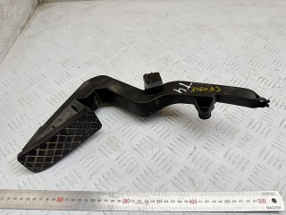 педаль Audi A6 4B/C5 1999, 2.5 л., AKN, дизель, МКПП, универсал, передний привод, 8D1721506