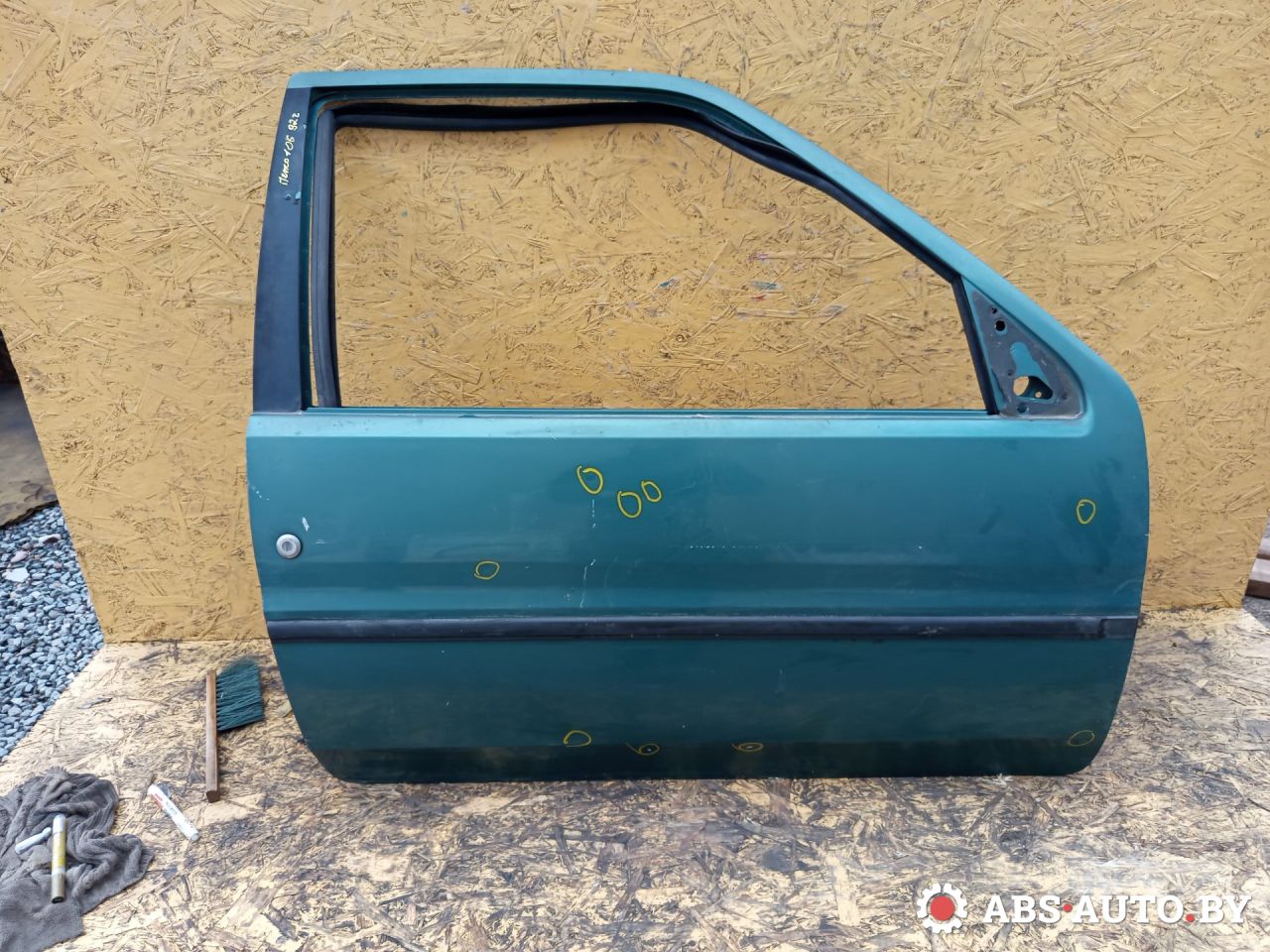 дверь передняя правая Peugeot 106 1 поколение 1992 - фото №1