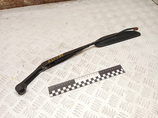 щеткодержатель (поводок стеклоочистителя, дворник) Hyundai Lantra J2 1996, 1.6 л., G4GR, бензин, МКПП, SA611100