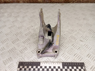 кронштейн КПП Peugeot 607 1 поколение [рестайлинг] 2007, 2.7 л., дизель, 9653919280