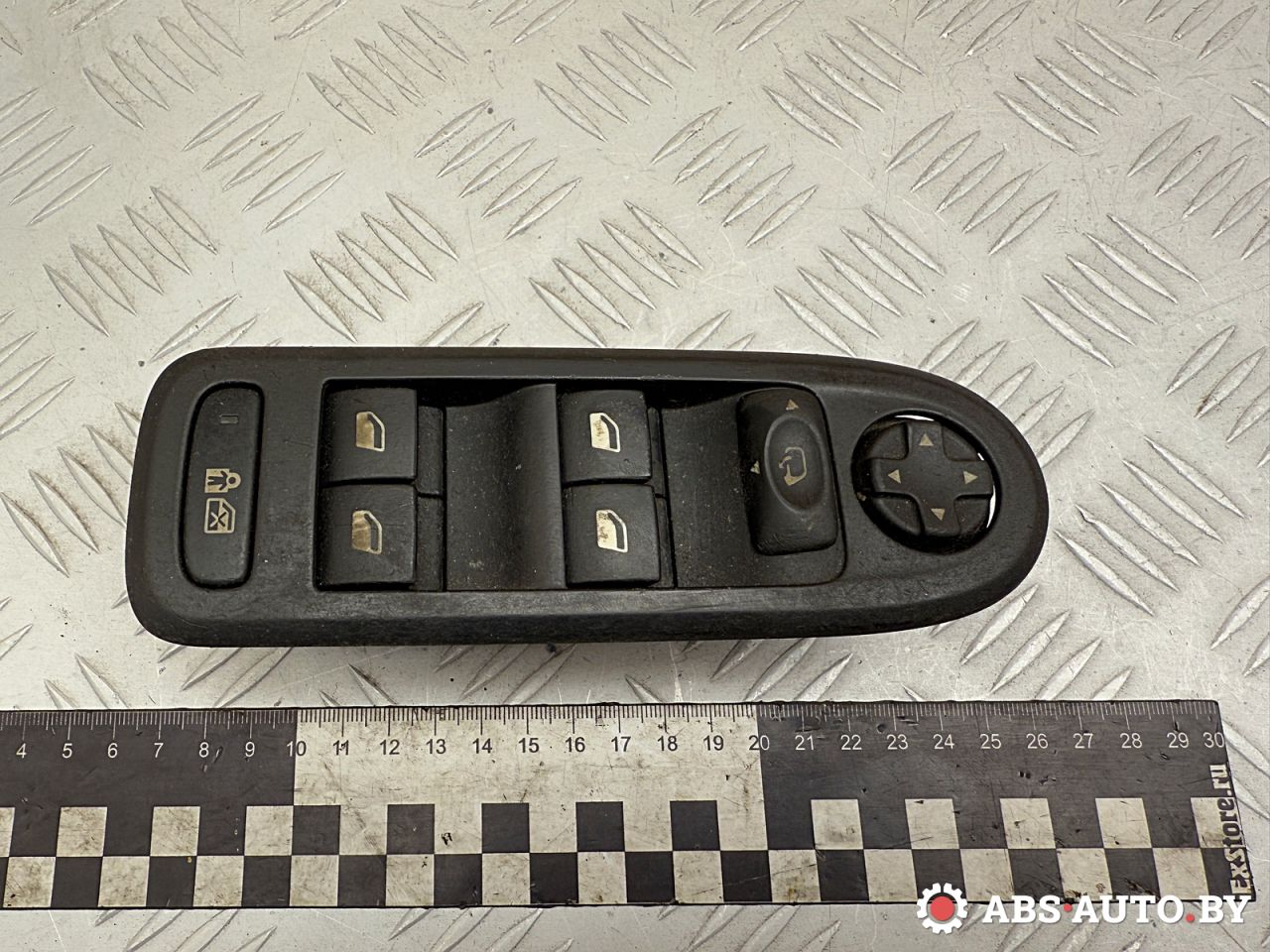 блок управления стеклоподъемниками Citroen C5 2 поколение 2010, 2.0 л., RHR (DW10BTED4), дизель, МКПП, универсал, 96659465ZD - фото №1