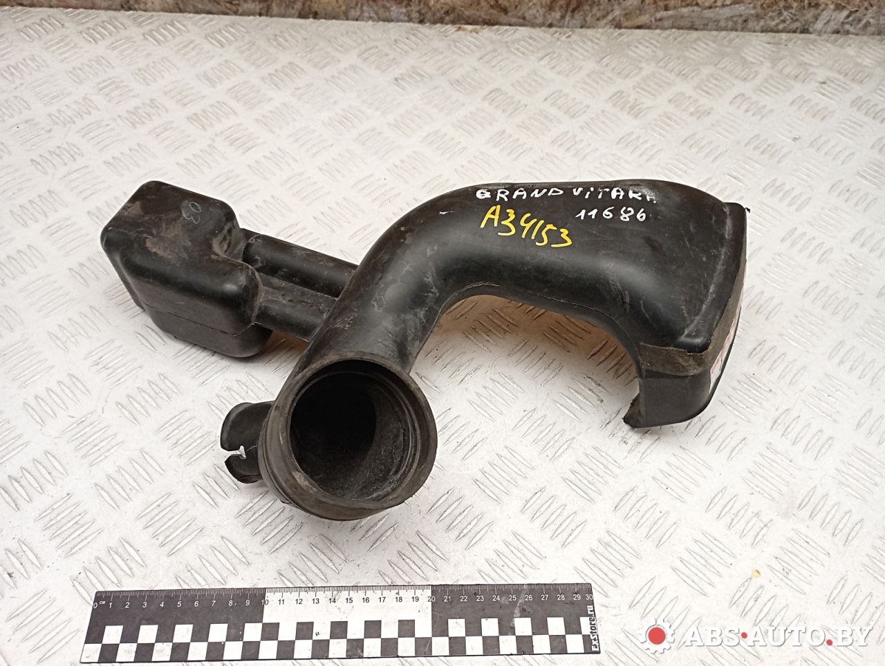 воздухозаборник Suzuki Grand Vitara 2 поколение 2008, 1.6 л., M16A, бензин, МКПП, внедорожник 3 дв., 65JR03, 1382065J00 - фото №1