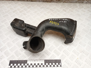 воздухозаборник Suzuki Grand Vitara 2 поколение 2008, 1.6 л., M16A, бензин, МКПП, внедорожник 3 дв., 65JR03, 1382065J00