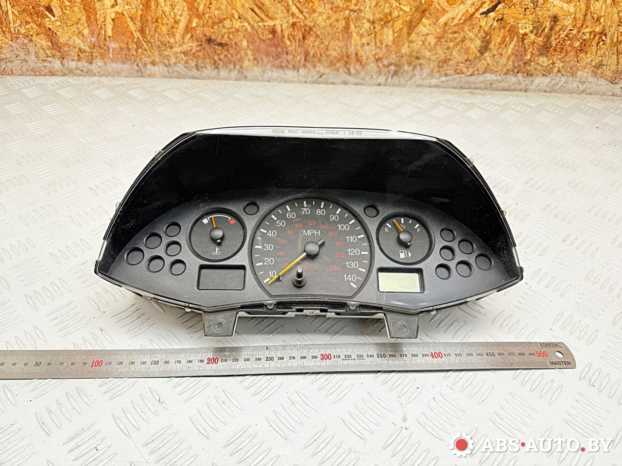 щиток приборов (приборная панель) Ford Focus 1 поколение 2001, 2.0 л., бензин, 98AP10B885AA, 98AP10841AC, 98AP10A855AB, 98AB10849FG - фото №1