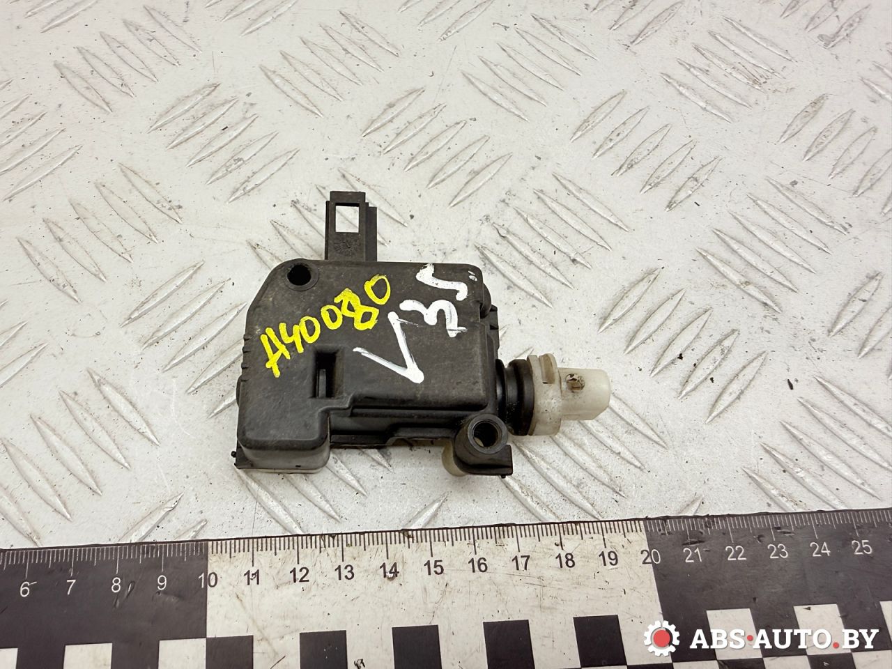 активатор замка крышки топливного бака Smart Forfour 1 поколение 2004, 1.3 л., бензин, МКПП, A4548200326, MN900230 - фото №1