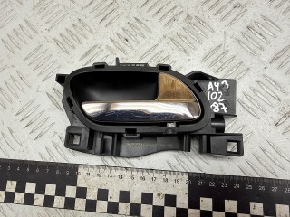 ручка внутренняя передняя правая Peugeot 207 1 поколение 2006, 1.6 л., 9HZ (DV6TED4), дизель, МКПП, хетчбэк 5 дв., 96555516VD