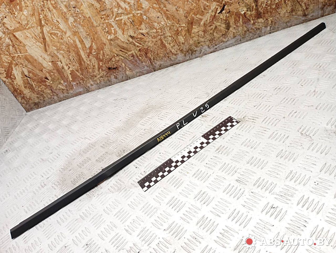 молдинг стекла Citroen C5 2 поколение 2008, 2.0 л., дизель, МКПП, седан - фото №1